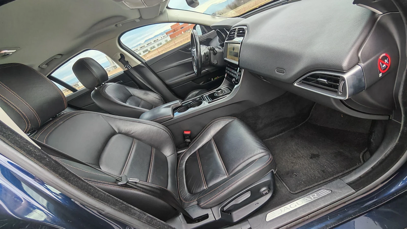 Jaguar XE D180 | Mobile.bg � ����������� 12