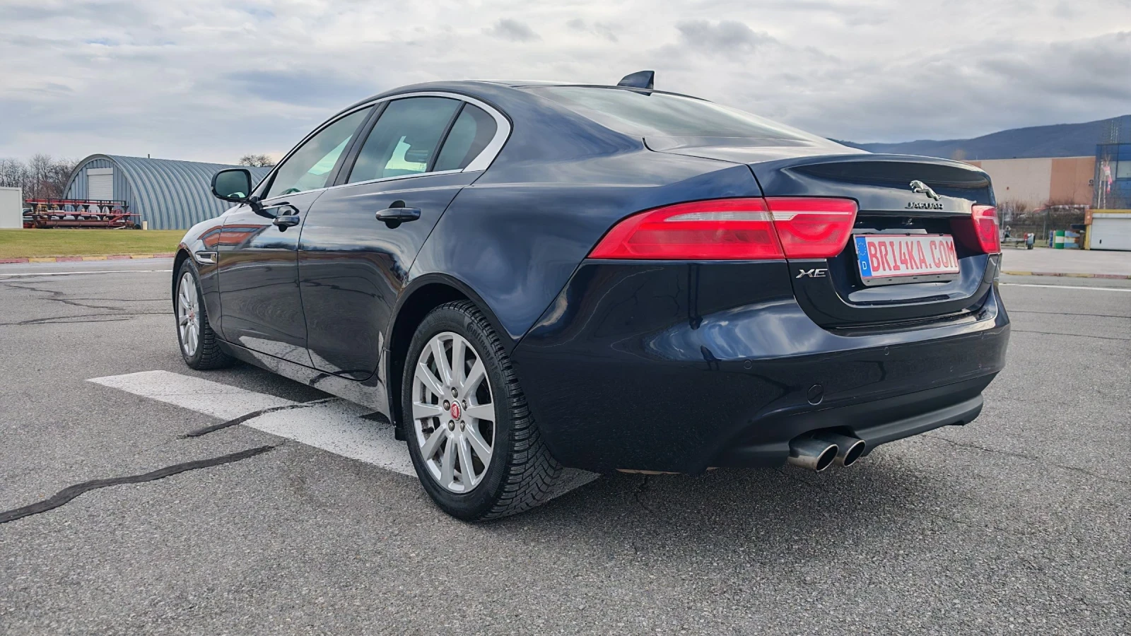 Jaguar XE D180 - изображение 8