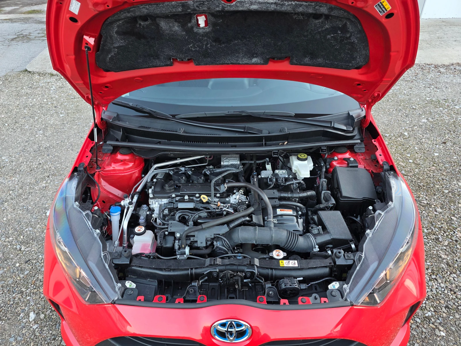 Toyota Yaris 1.5 HYBRID Tokyo Fusion EURO6d | Mobile.bg � ����������� 17