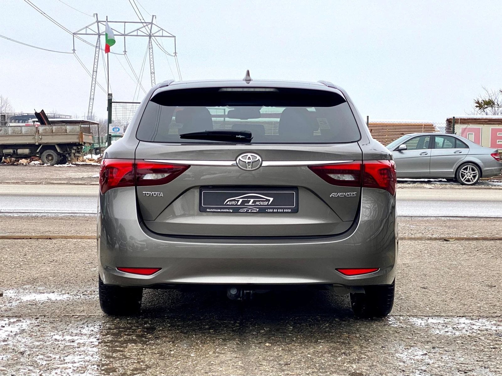 Toyota Avensis Executive* Pano* Key GO* Full*  - изображение 3