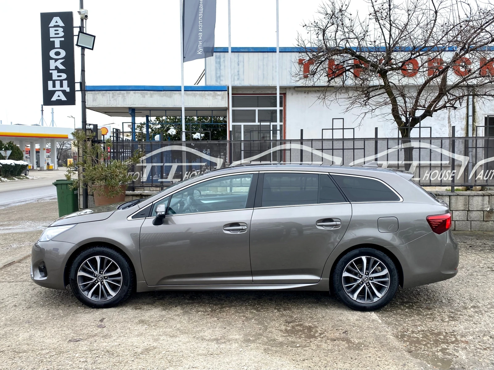 Toyota Avensis Executive* Pano* Key GO* Full*  - изображение 5