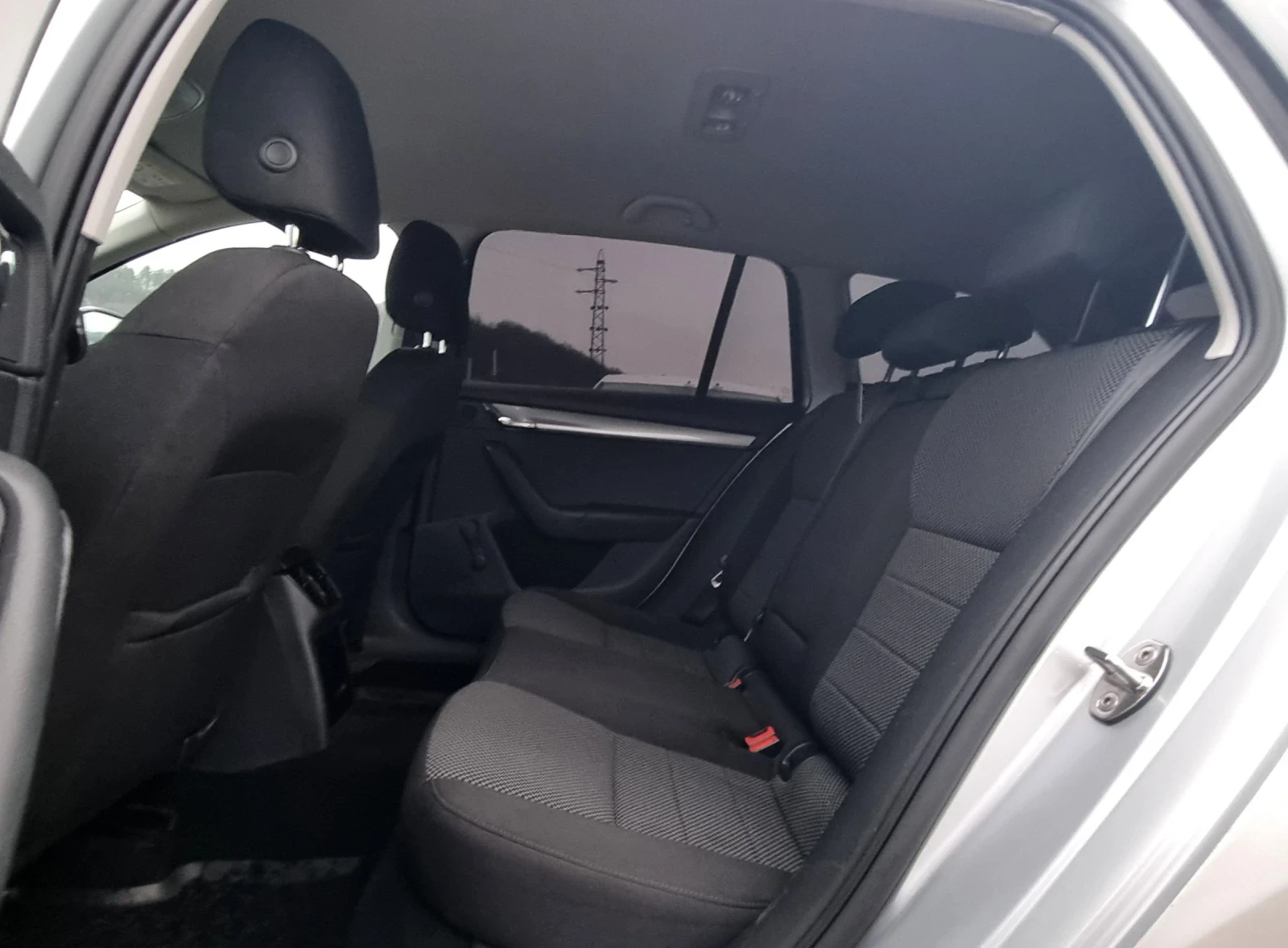 Skoda Octavia 1.6tdi 110k.c. 4x4 | Mobile.bg � ����������� 13