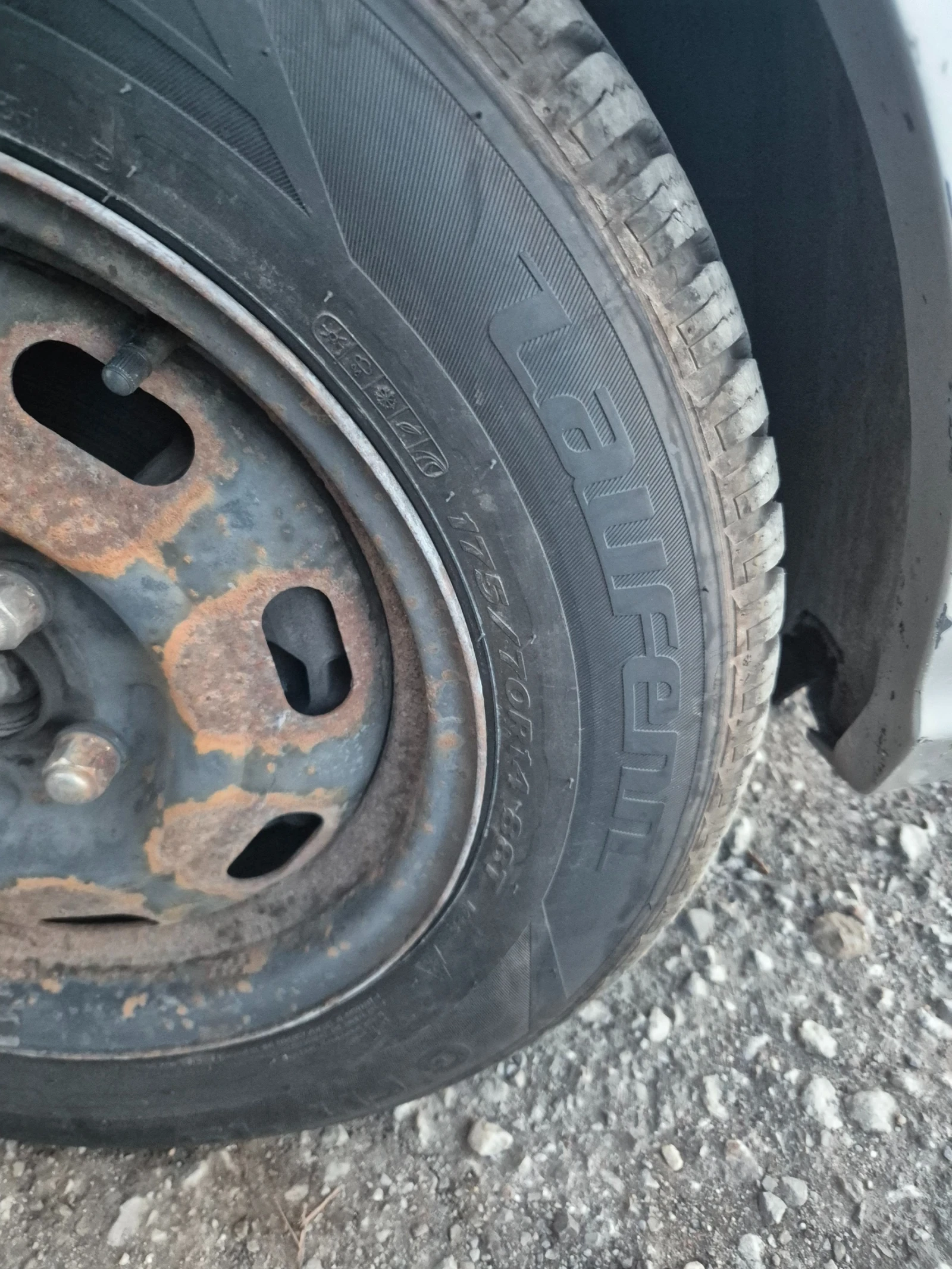 Kia Rio комбе, снимка 2 - Автомобили и джипове - 53763777