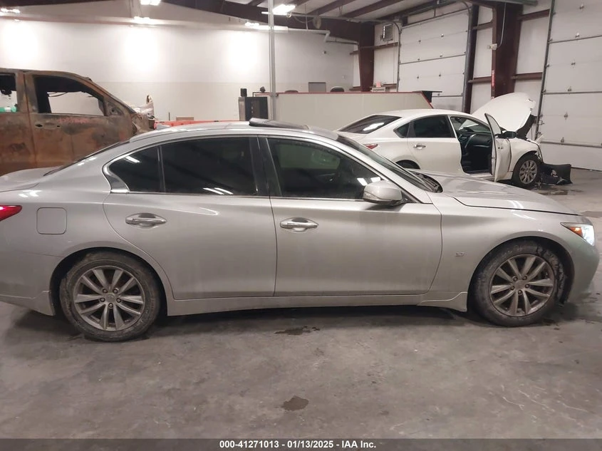 Infiniti Q50 3.7l, снимка 13 - Автомобили и джипове - 54141590