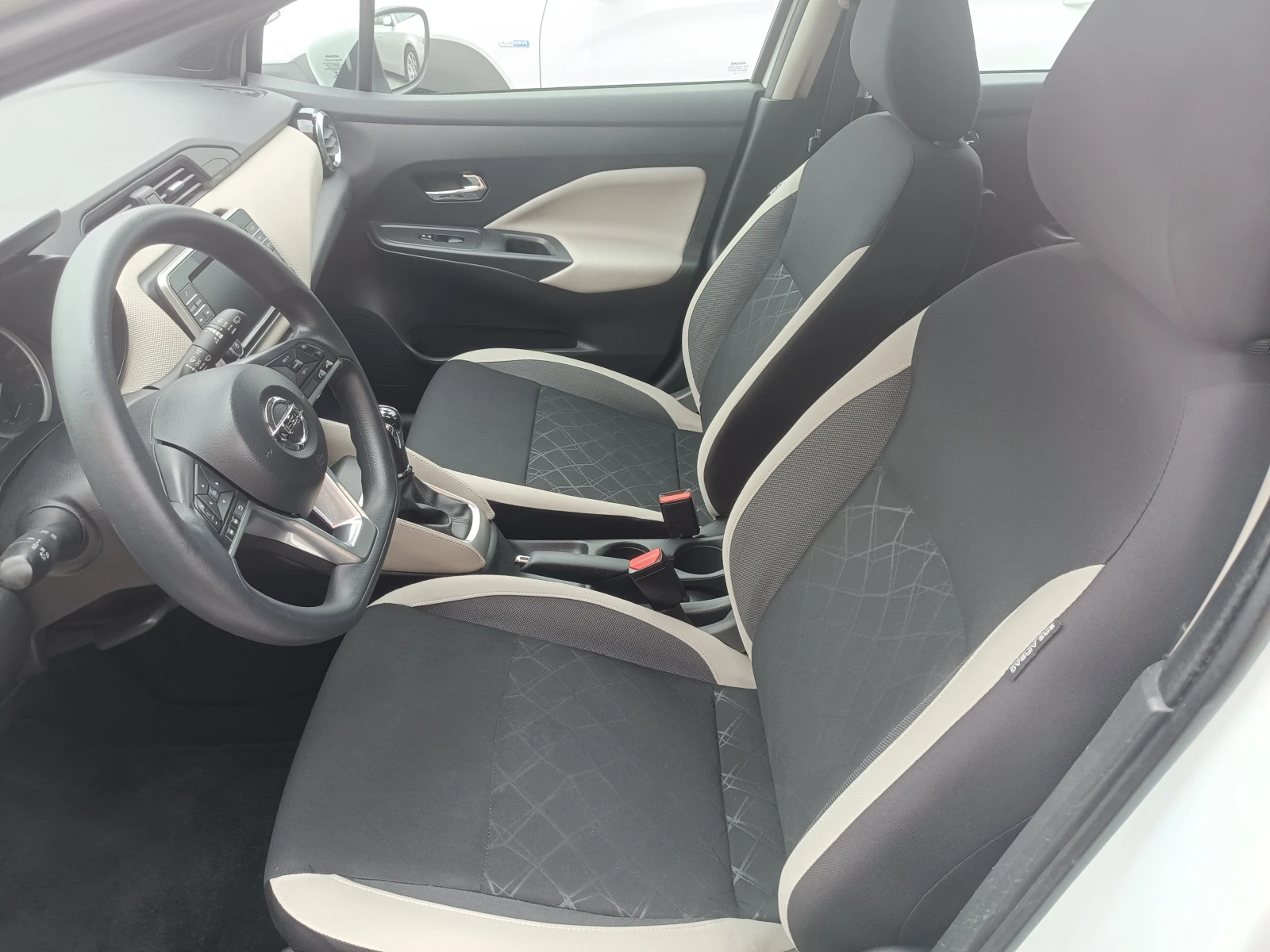 Nissan Micra 1.0 I EURO 6B ТЕКNA, снимка 15 - Автомобили и джипове - 54221634