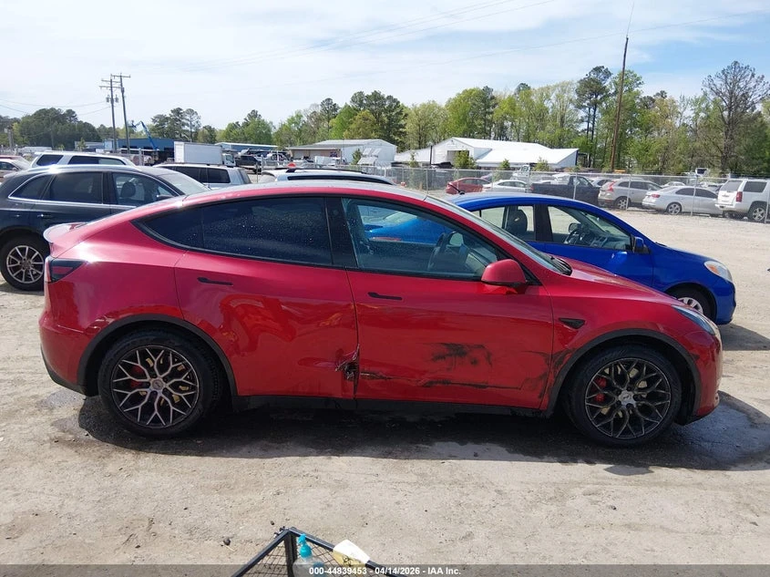 Tesla Model Y Performance Dual Motor All-Wheel Drive, снимка 13 - Автомобили и джипове - 54282475