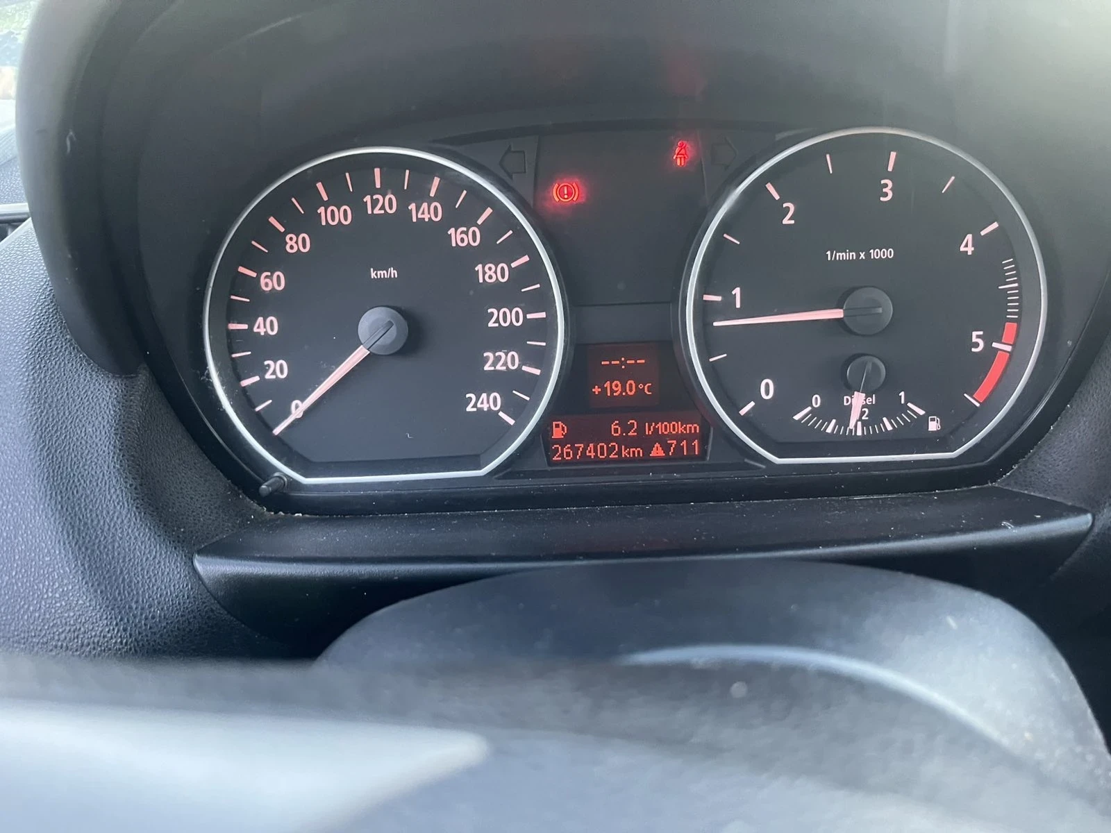 BMW 118, снимка 8 - Автомобили и джипове - 54294039