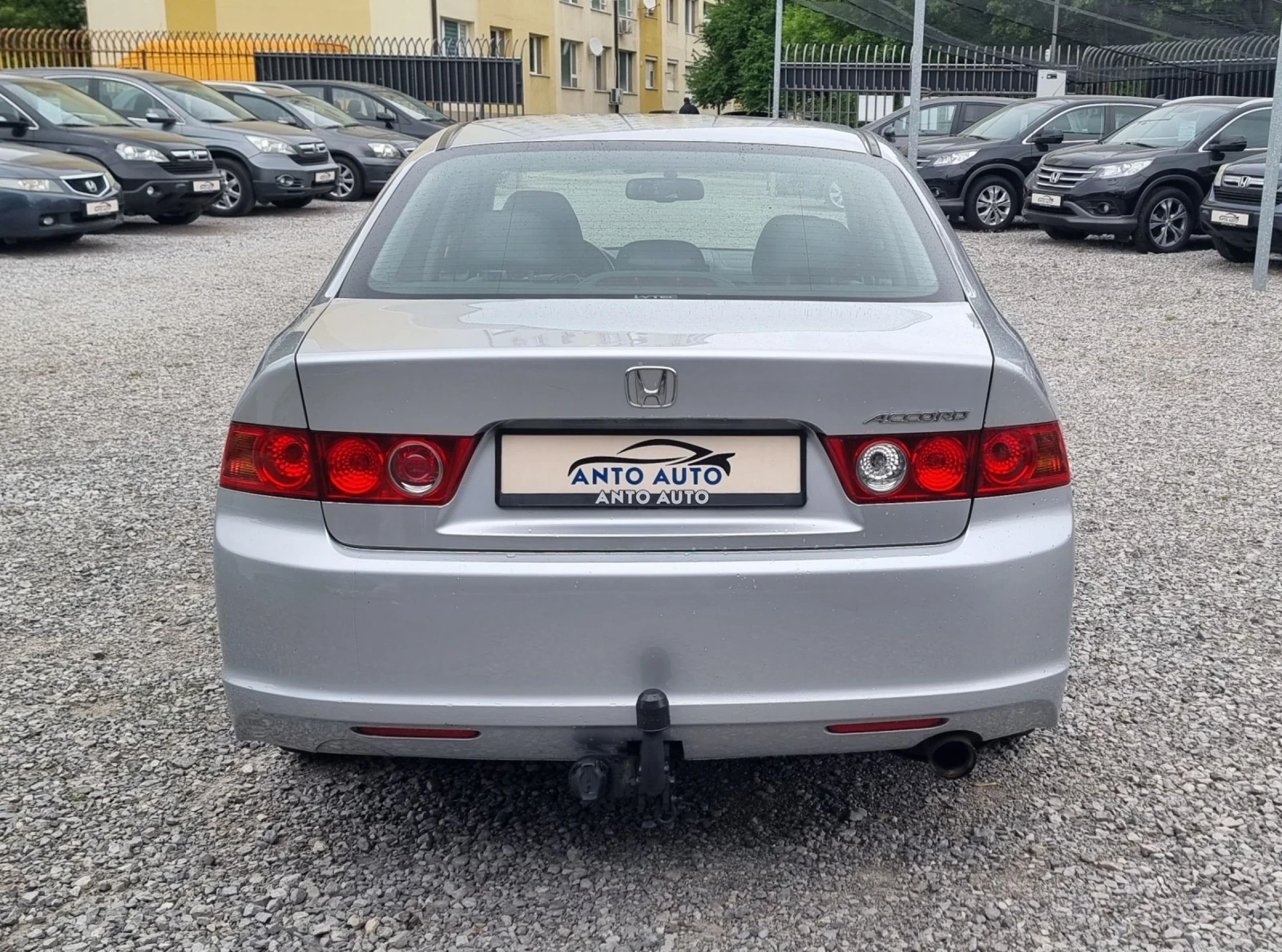 Honda Accord 2.0 i-VTEC Фейслифт!Подържана само в Хонда!, снимка 6 - Автомобили и джипове - 54574739