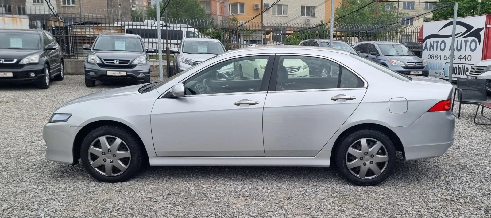 Honda Accord 2.0 i-VTEC Фейслифт!Подържана само в Хонда!, снимка 8 - Автомобили и джипове - 54574739
