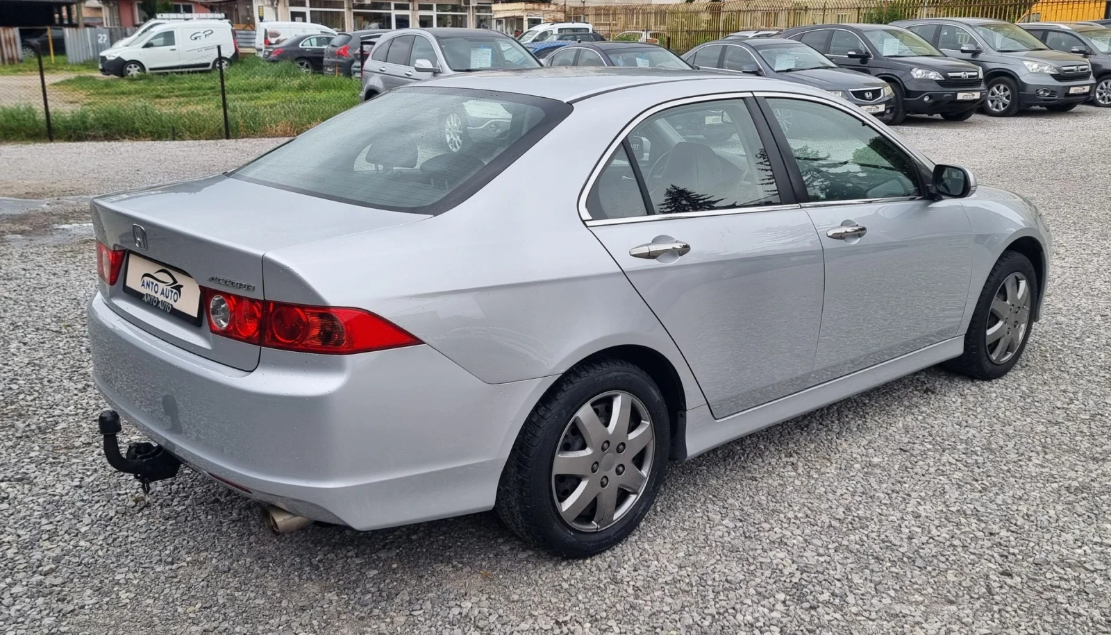 Honda Accord 2.0 i-VTEC Фейслифт!Подържана само в Хонда!, снимка 5 - Автомобили и джипове - 54574739