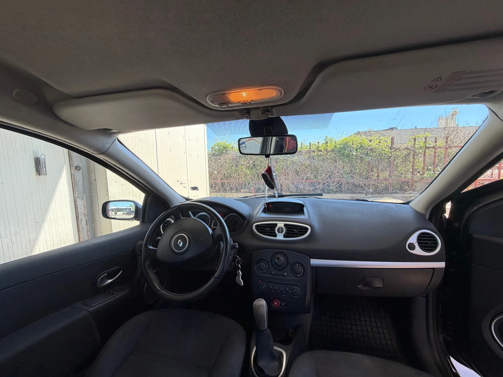 Renault Clio, снимка 7 - Автомобили и джипове - 54596833