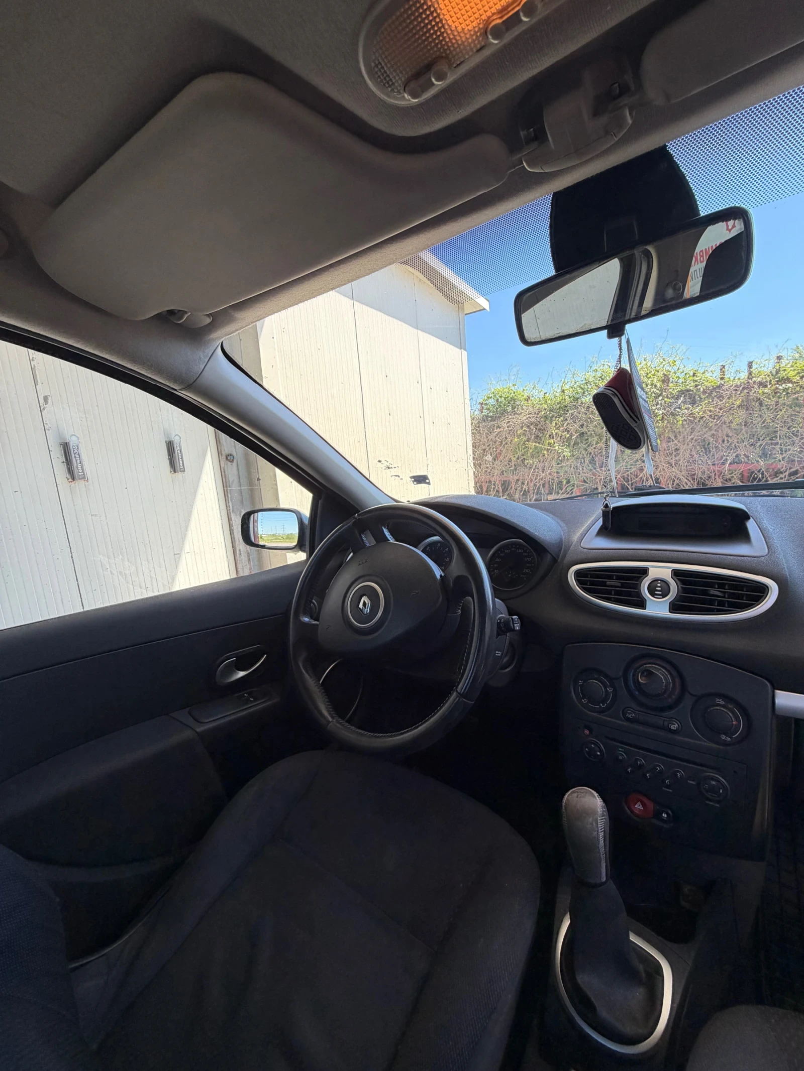 Renault Clio, снимка 4 - Автомобили и джипове - 54596833