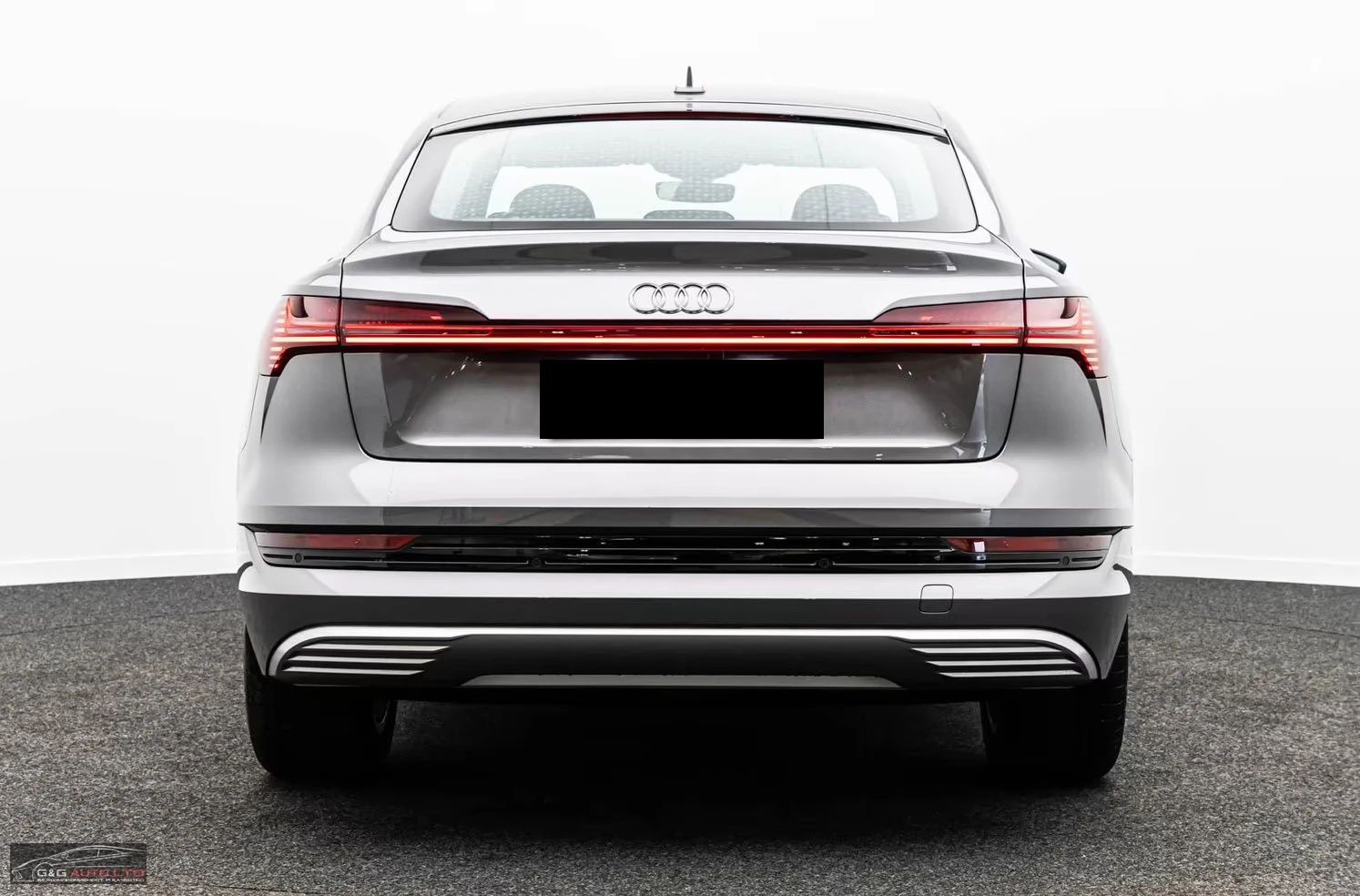 Audi E-Tron 50/SPORTBACK/318HP/ADVANCED/CAM/KLESS/HUD/ACC/450z, снимка 8 - Автомобили и джипове - 54698913
