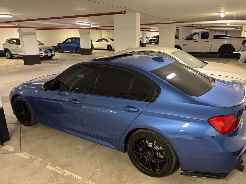 BMW 335 * 335i xDrive* АВТОКРЕДИТ БЕЗ ПЪРВОНАЧАЛНА ВНОСКА*, снимка 4 - Автомобили и джипове - 54960067