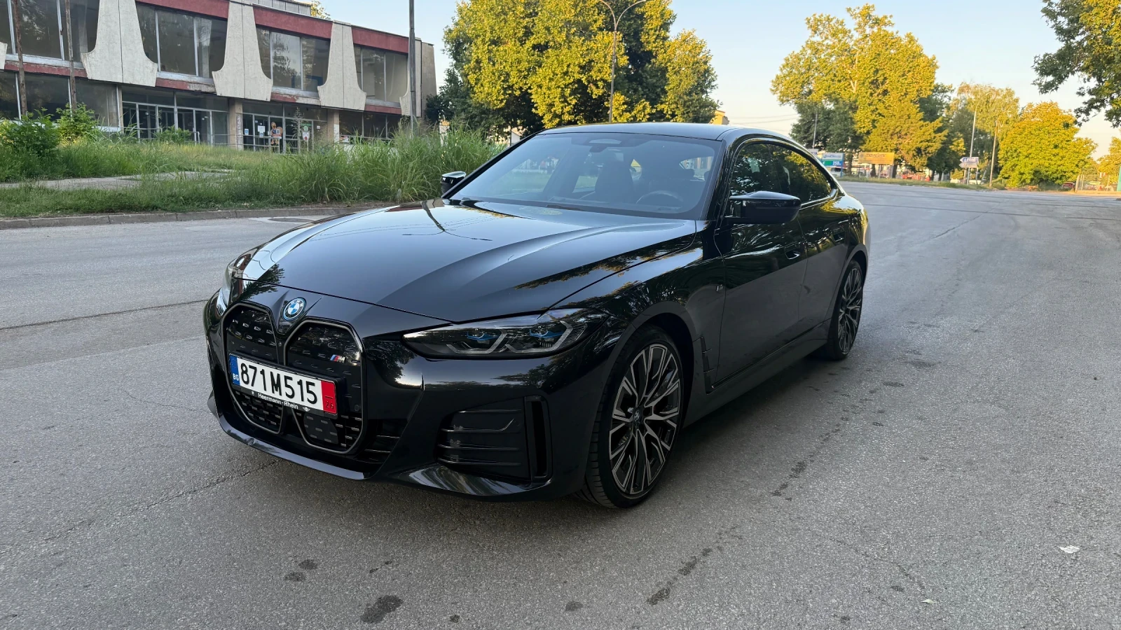 BMW i4 M50 Laser M Seats 360 SOH 95.2%, снимка 2 - Автомобили и джипове - 55128229