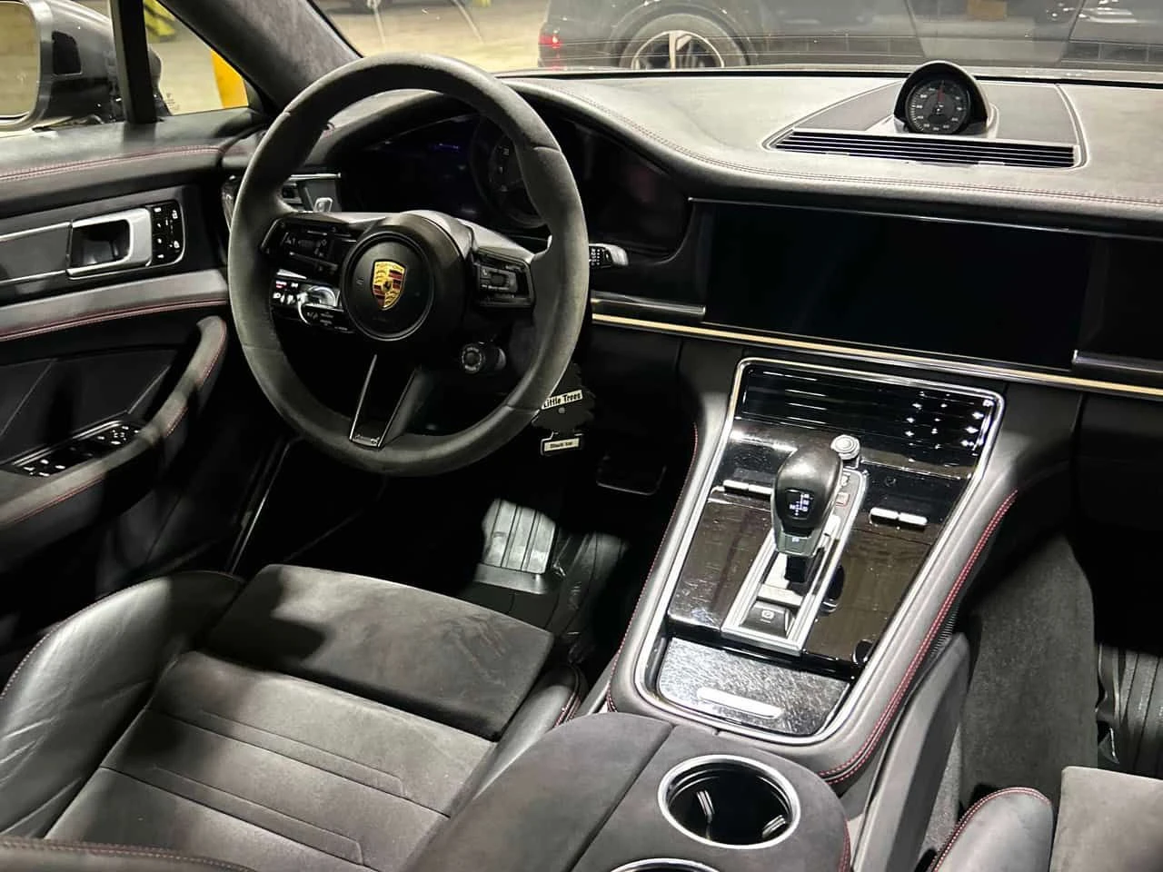Porsche Panamera * GTS * АВТОКРЕДИТ БЕЗ ПЪРВОНАЧАЛНА ВНОСКА* , снимка 5 - Автомобили и джипове - 55307441