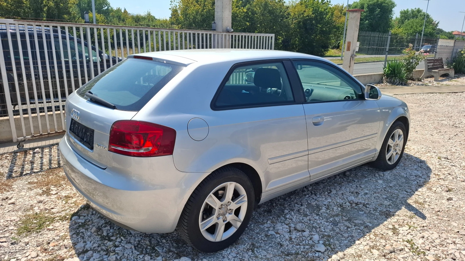 Audi A3 1.6TDI facelift , снимка 4 - Автомобили и джипове - 55577721