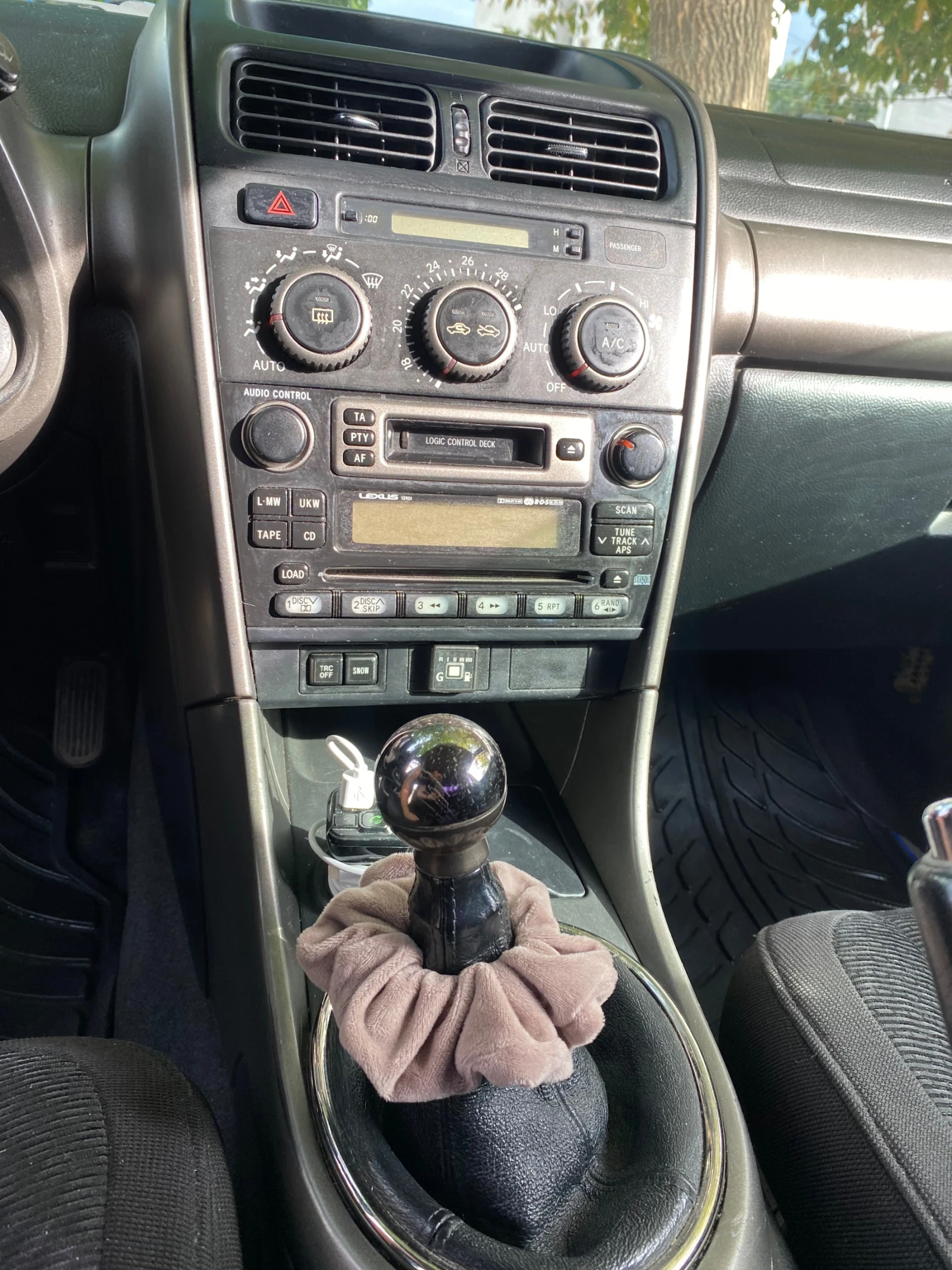 Lexus IS 200 | Mobile.bg � ����������� 6