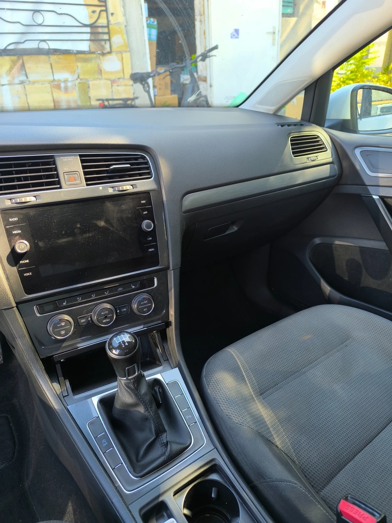 VW Golf 1.6  115 pc, снимка 10 - Автомобили и джипове - 55961506