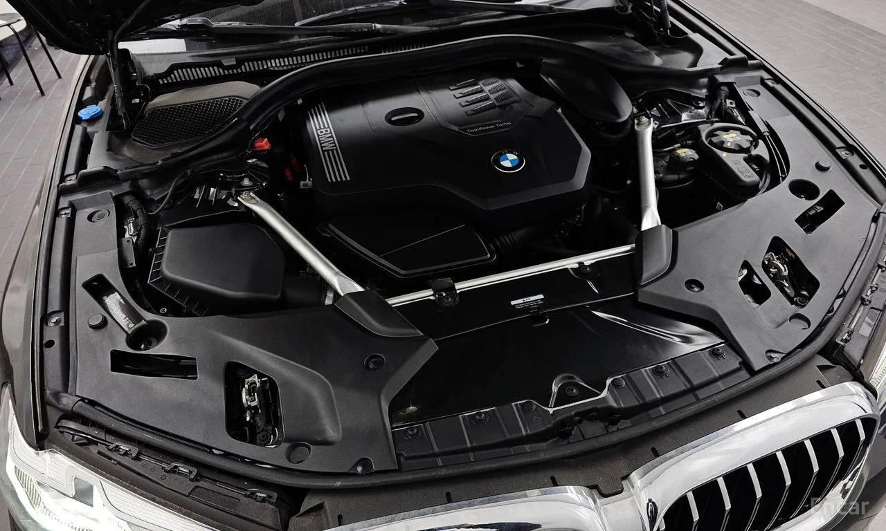 BMW 530 i* LUXURY* INDIVIDUAL* ДИСТРОНИК* ОБДУХ* КРАЙНА ЦЕ, снимка 6 - Автомобили и джипове - 55983725