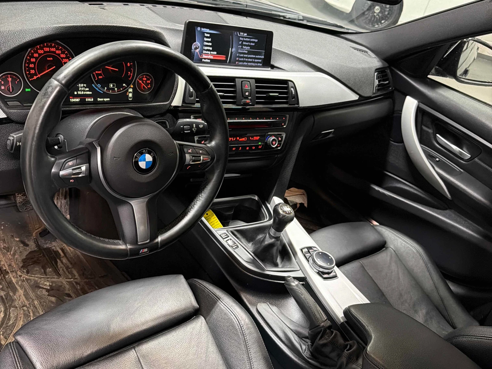 BMW 335 XDRIVE * FULL M SPORT* РЪЧКА* 134, 590 KM!*  , снимка 9 - Автомобили и джипове - 56062696