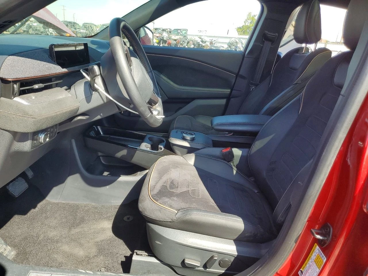 Ford Mustang Mach-E GT, снимка 7 - Автомобили и джипове - 56409707