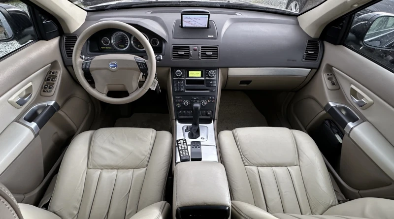 Volvo Xc90 2.4D5, 6+ 1м., Full, снимка 7 - Автомобили и джипове - 48067748