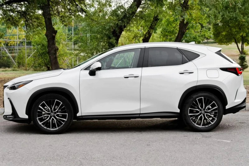 Lexus NX 350h 13000км, снимка 4 - Автомобили и джипове - 48408761