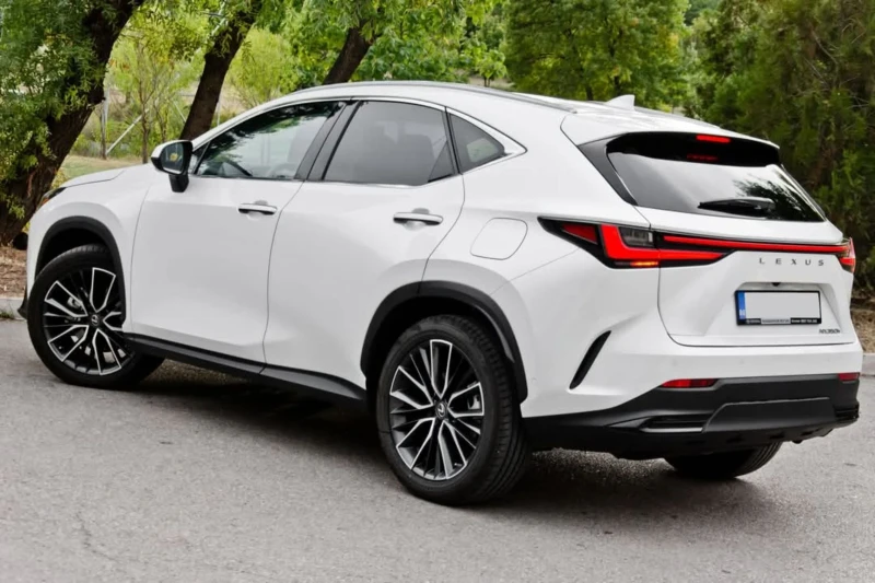 Lexus NX 350h 13000км, снимка 5 - Автомобили и джипове - 48408761