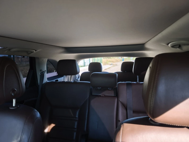 Kia Sorento AWD* 360* Distronic* Panorama* FULL, снимка 4 - Автомобили и джипове - 52241780