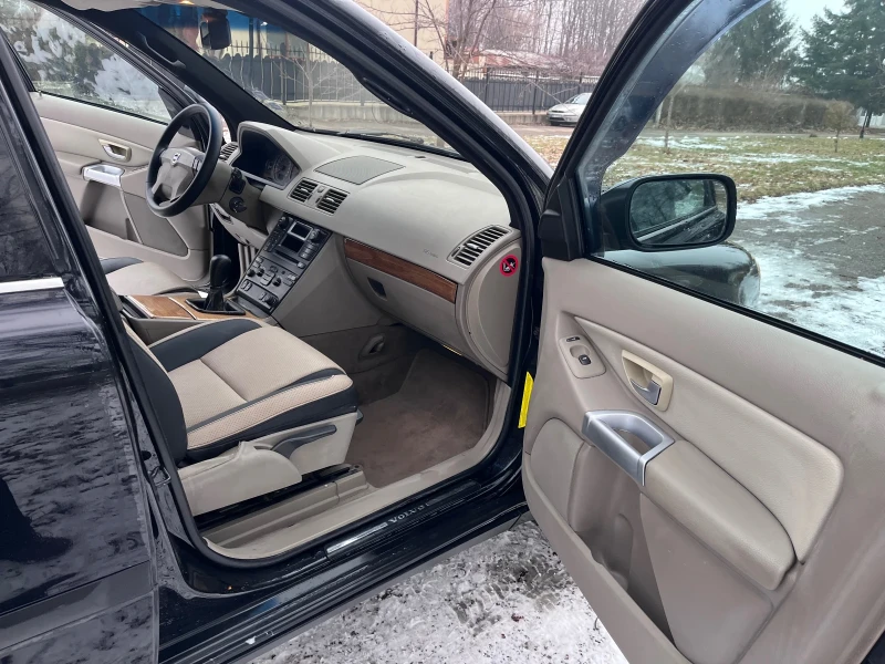 Volvo Xc90 2.4 D5 185 , снимка 10 - Автомобили и джипове - 53503519