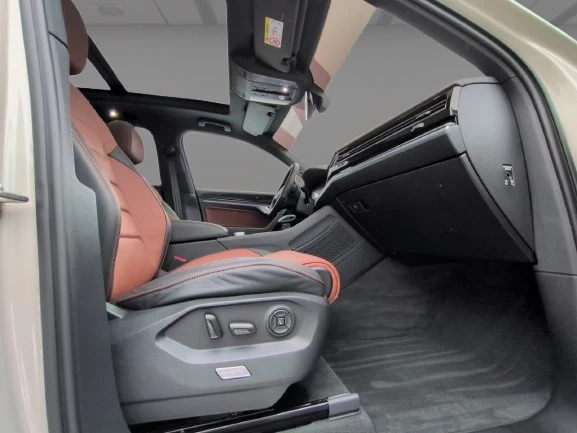 VW Touareg 3.0 TSI 4Motion = R-line = Гаранция, снимка 9 - Автомобили и джипове - 55050334