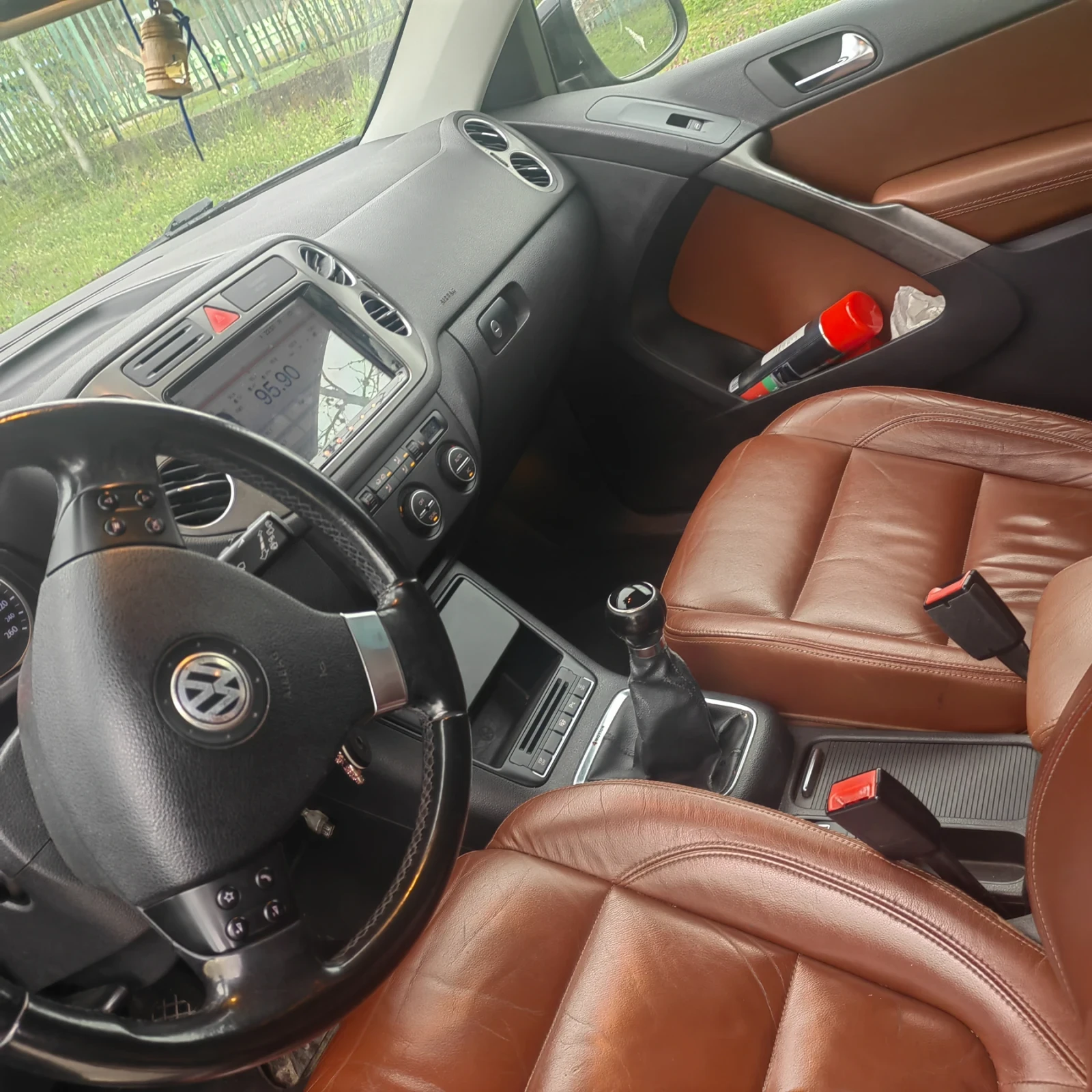 VW Tiguan  - изображение 5