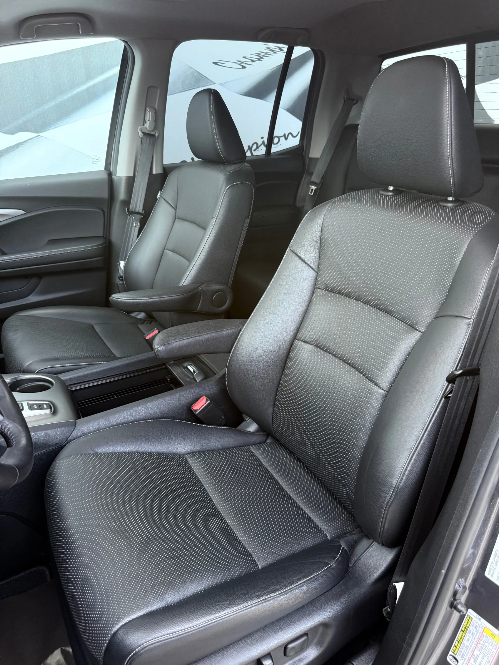 Honda Ridgeline Като нова - изображение 10