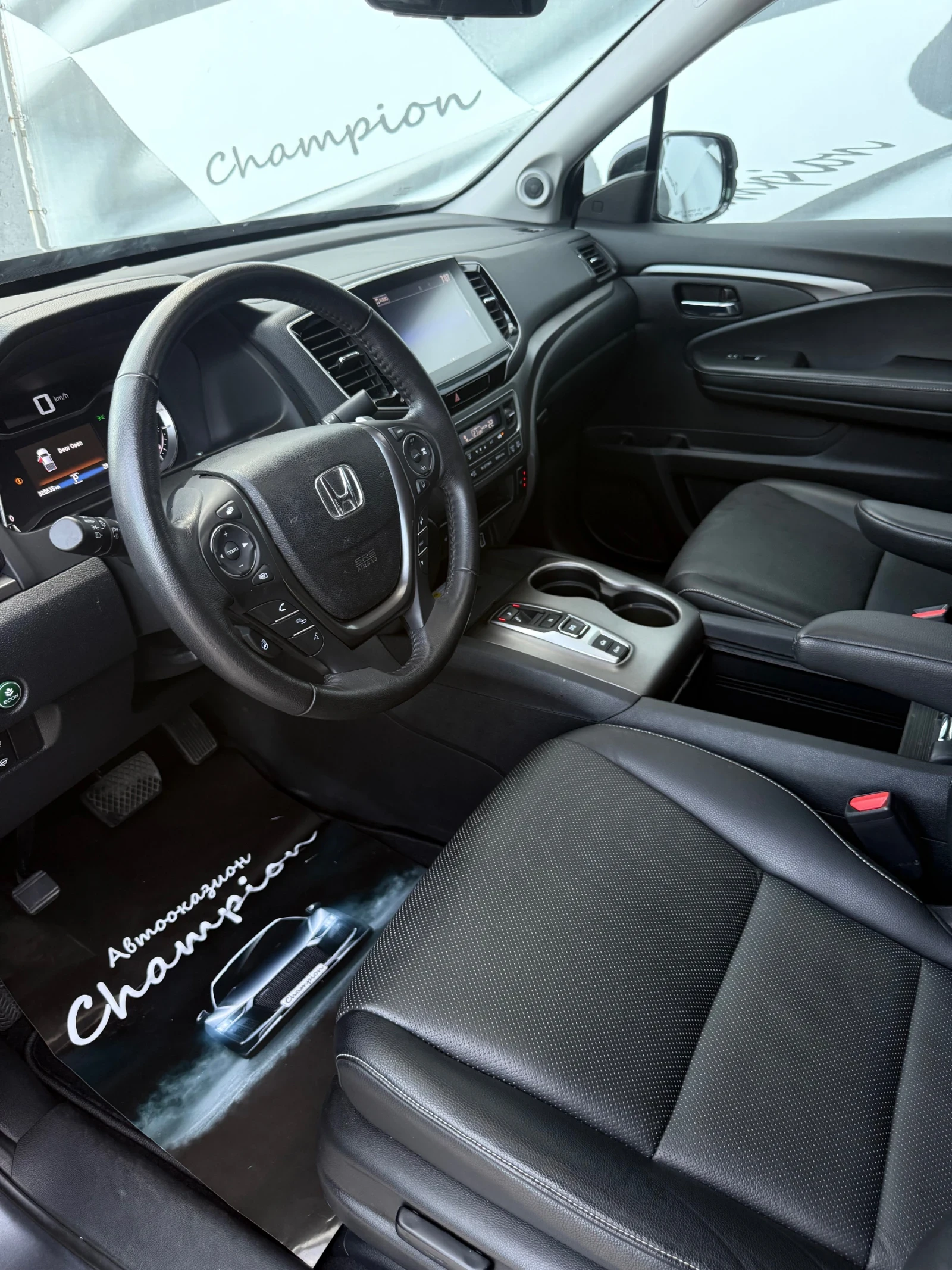 Honda Ridgeline Като нова - изображение 8