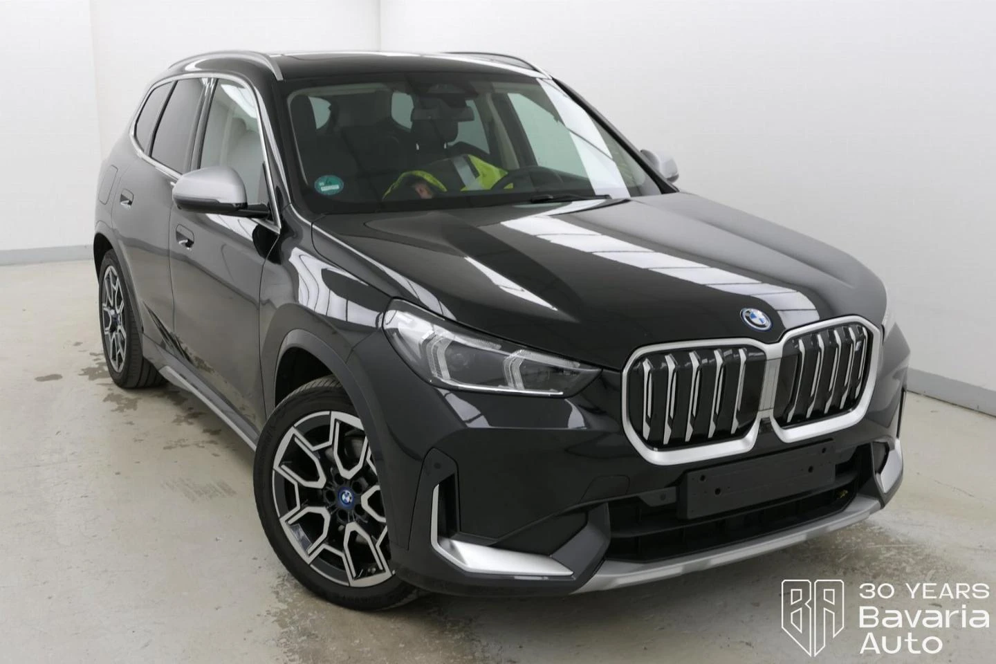BMW iX1 30 xDrive xLine | Mobile.bg   4