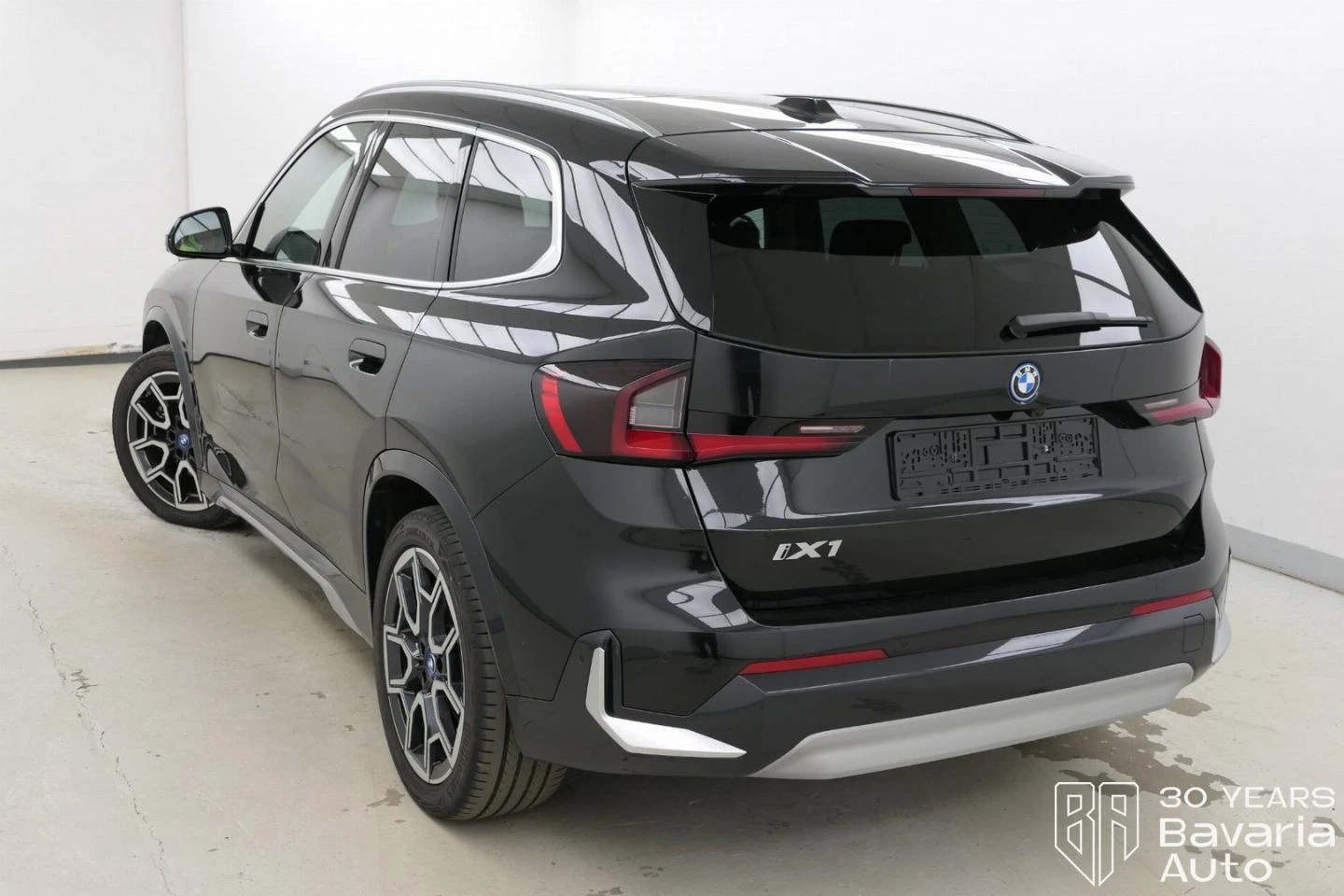 BMW iX1 30 xDrive xLine | Mobile.bg   2