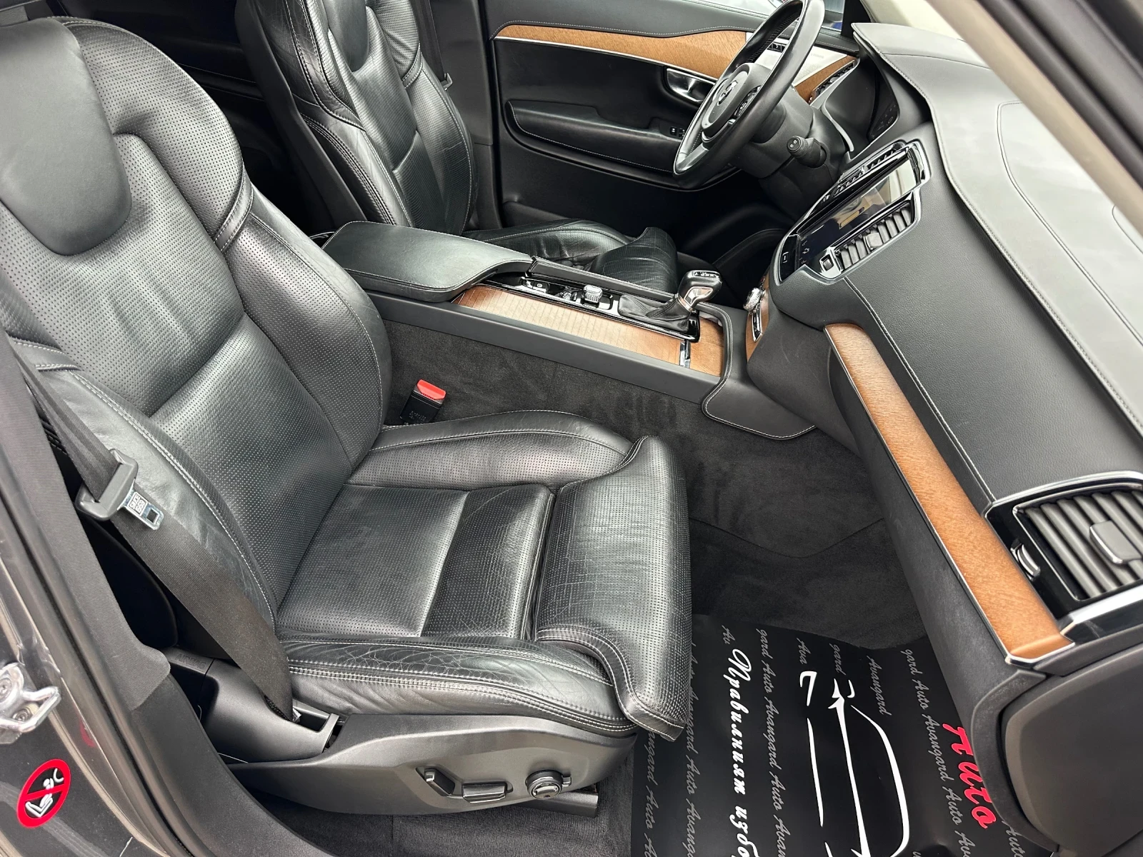 Volvo Xc90 T6 AWD 316к.с. - изображение 9