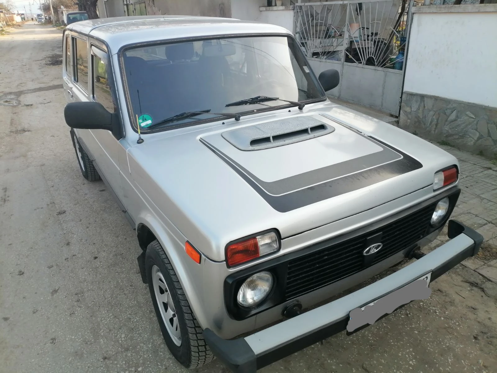 Lada Niva 1.7, снимка 16 - Автомобили и джипове - 53446604