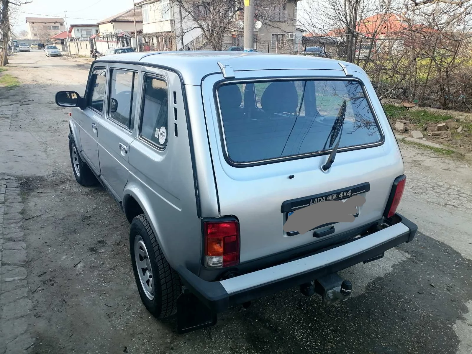Lada Niva 1.7, снимка 4 - Автомобили и джипове - 53446604
