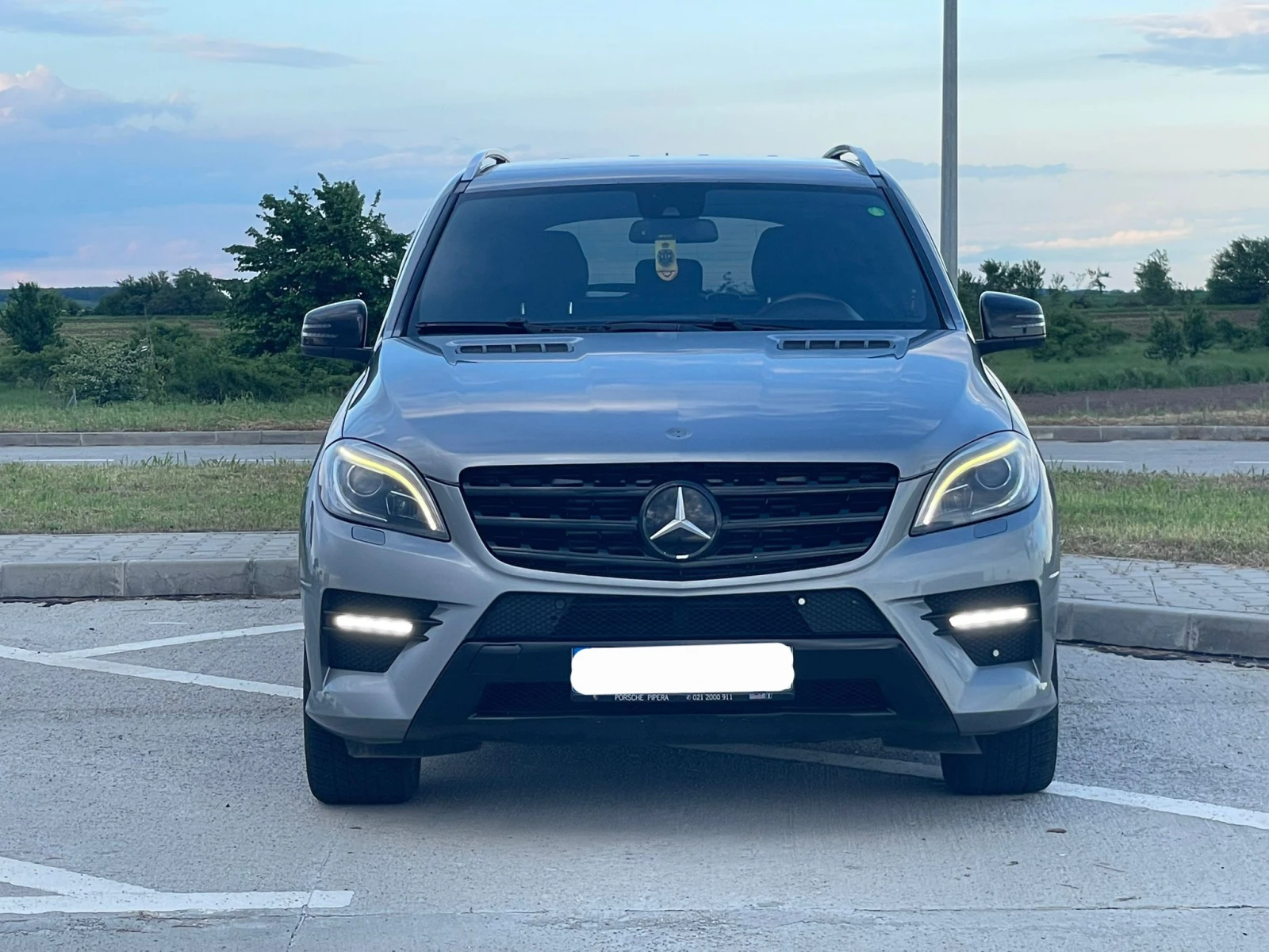 Mercedes-Benz ML 350 AMG Designo Full, снимка 2 - Автомобили и джипове - 54531124