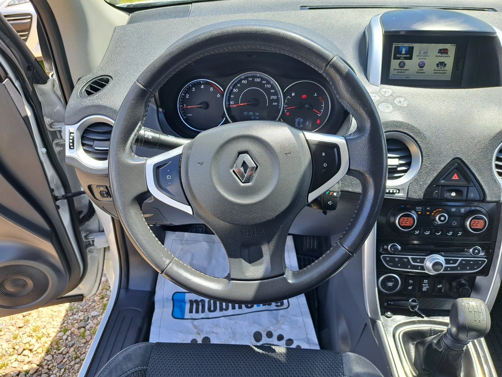 Renault Koleos 2.0 dci 4x4 navi, снимка 10 - Автомобили и джипове - 54682022