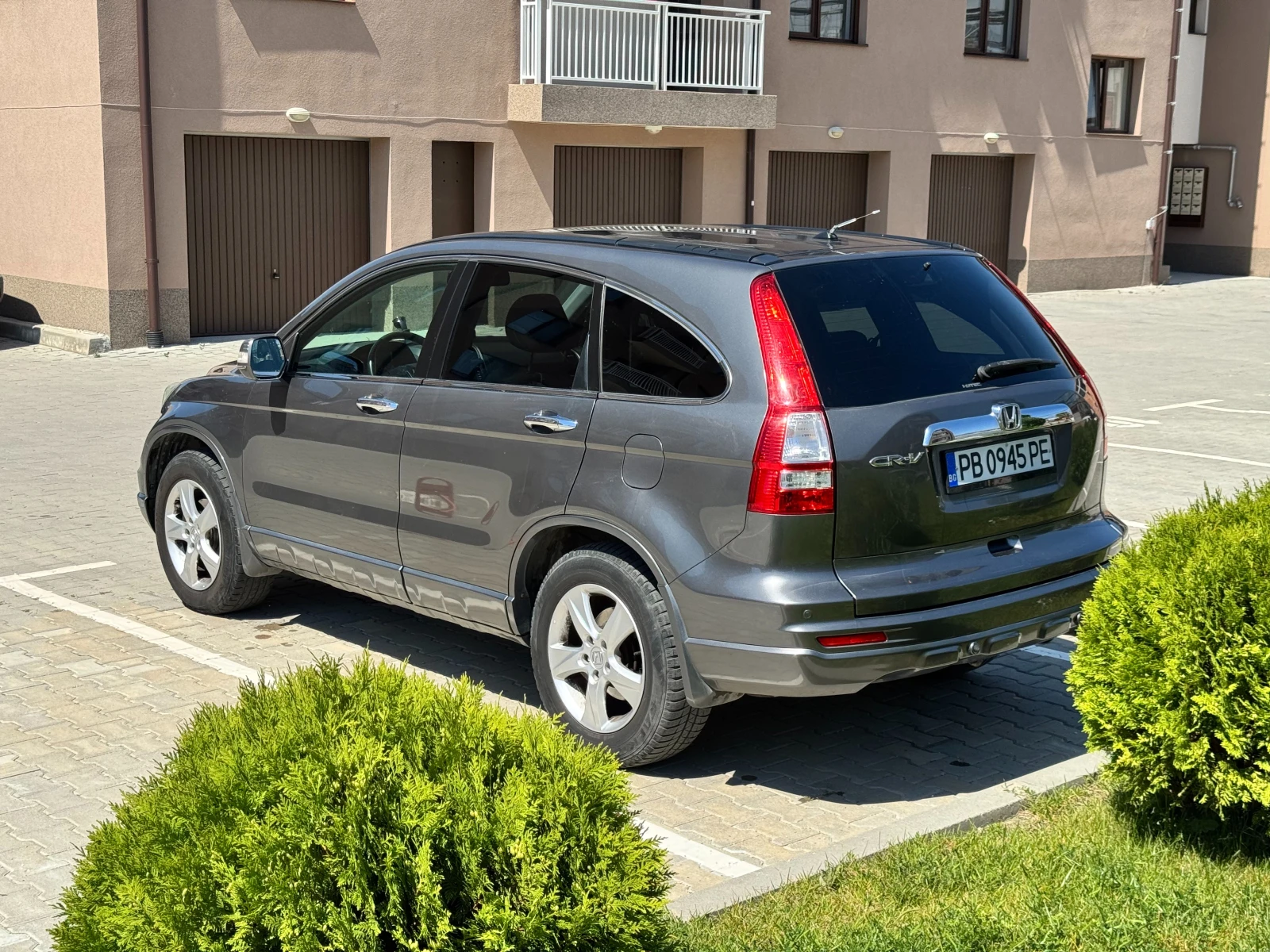 Honda Cr-v Автомат, Кожа, Панорама, Задна Камера, снимка 4 - Автомобили и джипове - 54813305