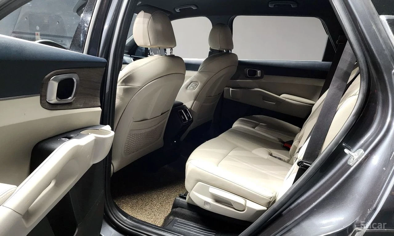 Kia Sorento 1.6 Hybrid* Prestige 4x4* ПОДГРЕВ* ОБДУХВАНЕ* , снимка 14 - Автомобили и джипове - 54868710