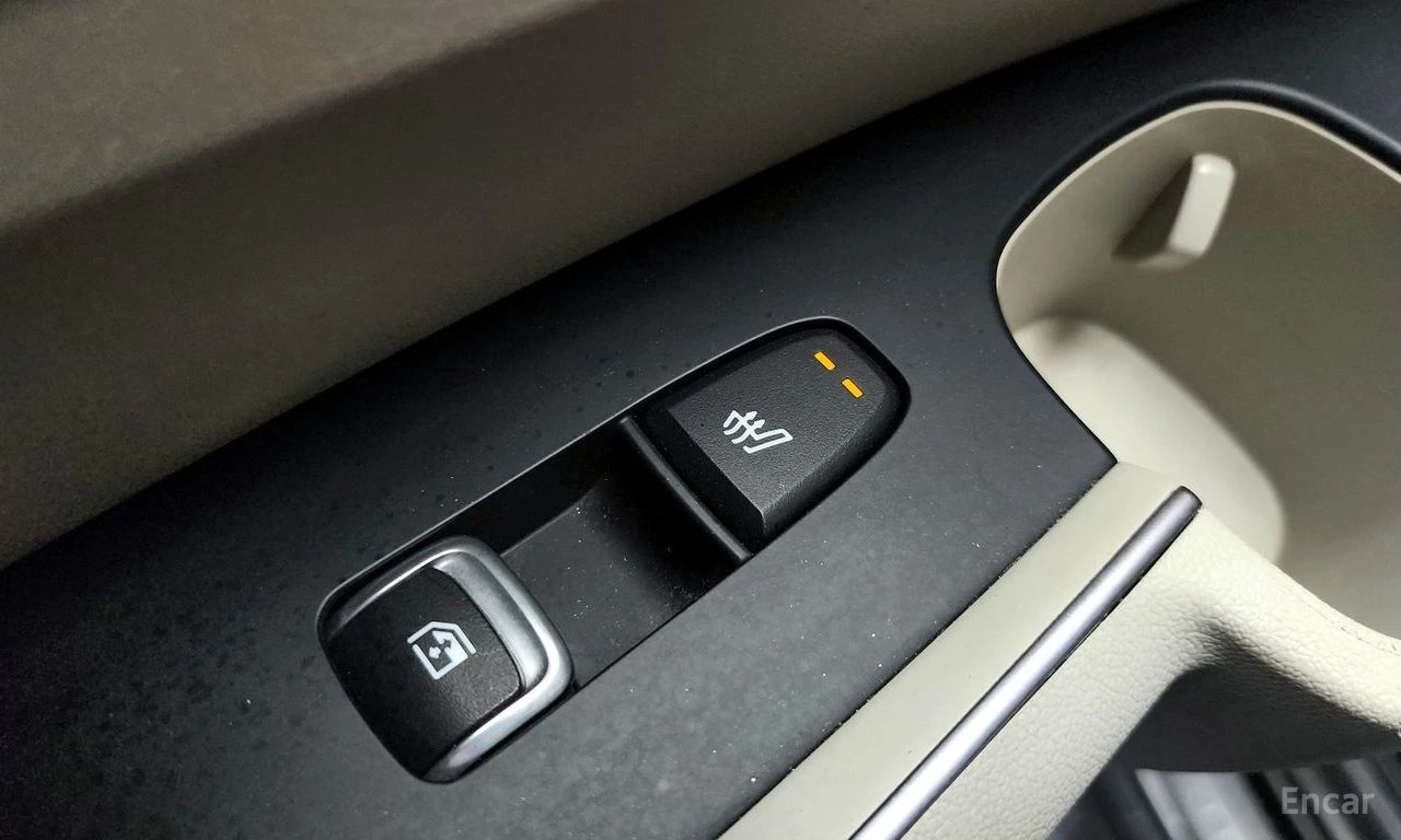 Kia Sorento 1.6 Hybrid* Prestige 4x4* ПОДГРЕВ* ОБДУХВАНЕ* , снимка 15 - Автомобили и джипове - 54868710