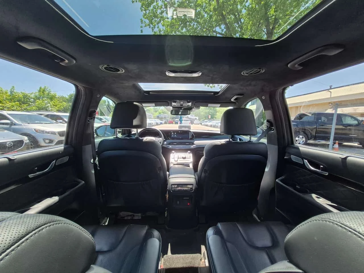 Hyundai Palisade * Ultimate* ДИСТРОНИК* 360КАМ* ПАНО* ОБДЪХВАНЕ*   , снимка 12 - Автомобили и джипове - 54882049