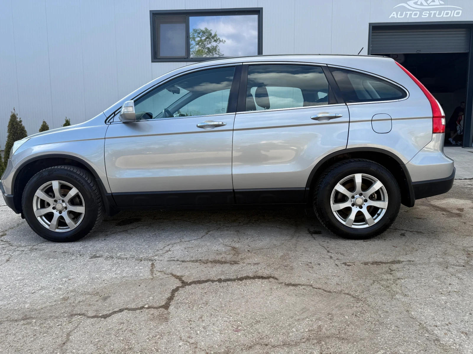 Honda Cr-v 2.0i Газ-Бензин, снимка 4 - Автомобили и джипове - 55093153