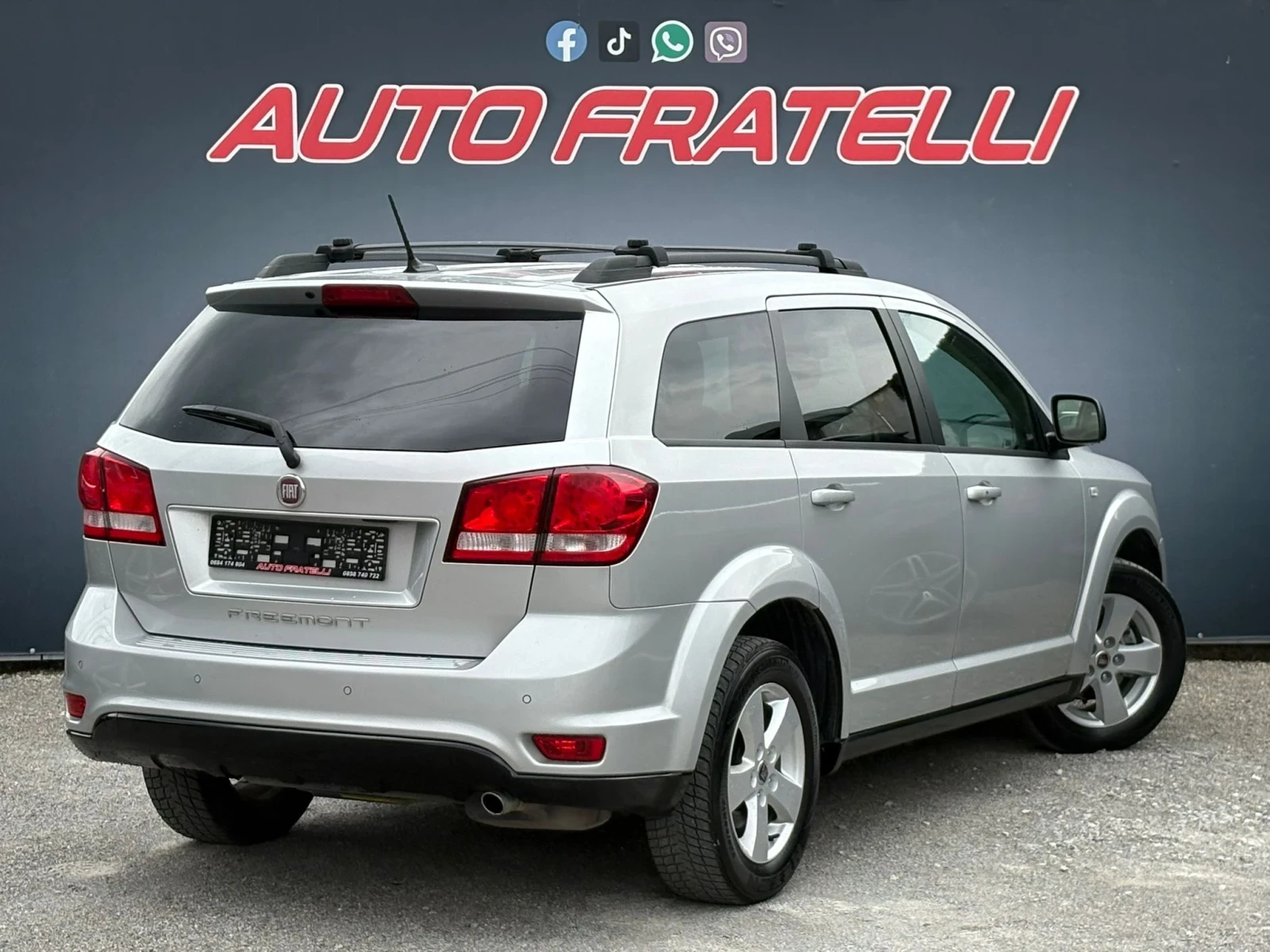 Fiat Freemont 2.0D | 7-местен | ЛИЗИНГ | БАРТЕР| , снимка 6 - Автомобили и джипове - 55771373