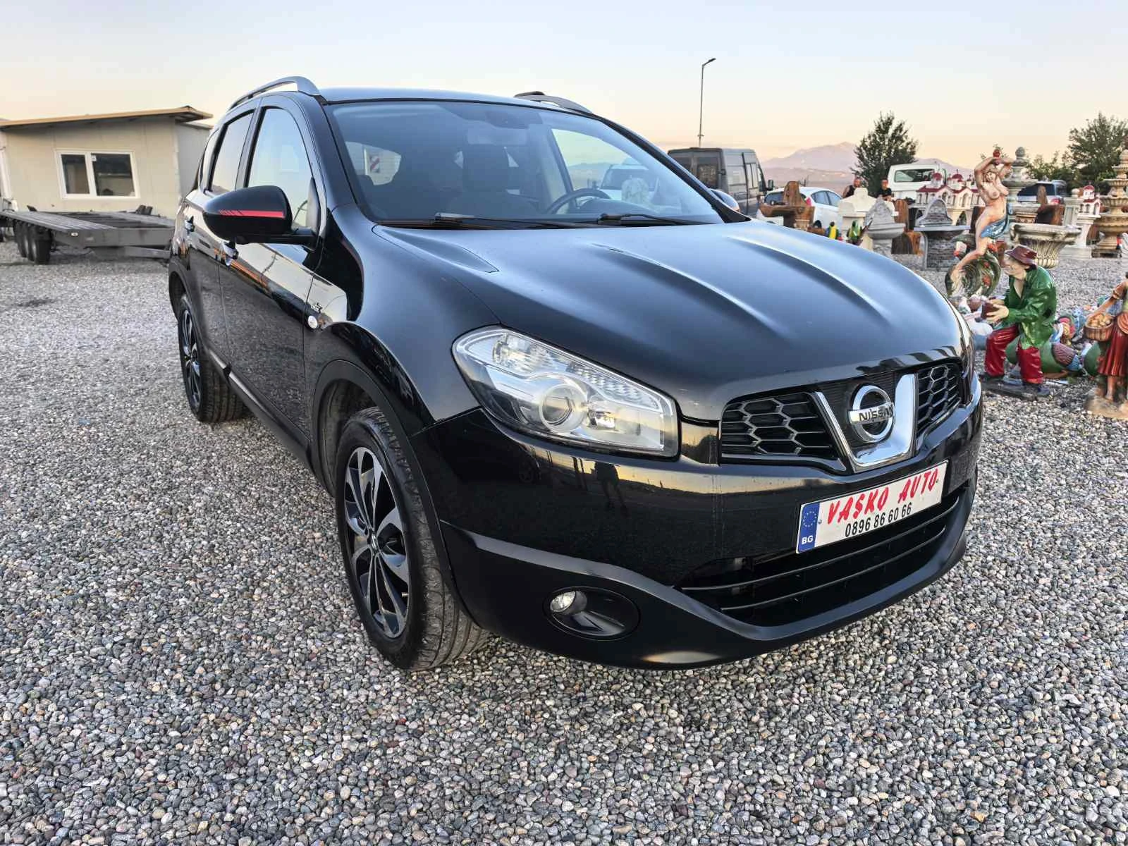 Nissan Qashqai 1.6DCI, снимка 3 - Автомобили и джипове - 55806136