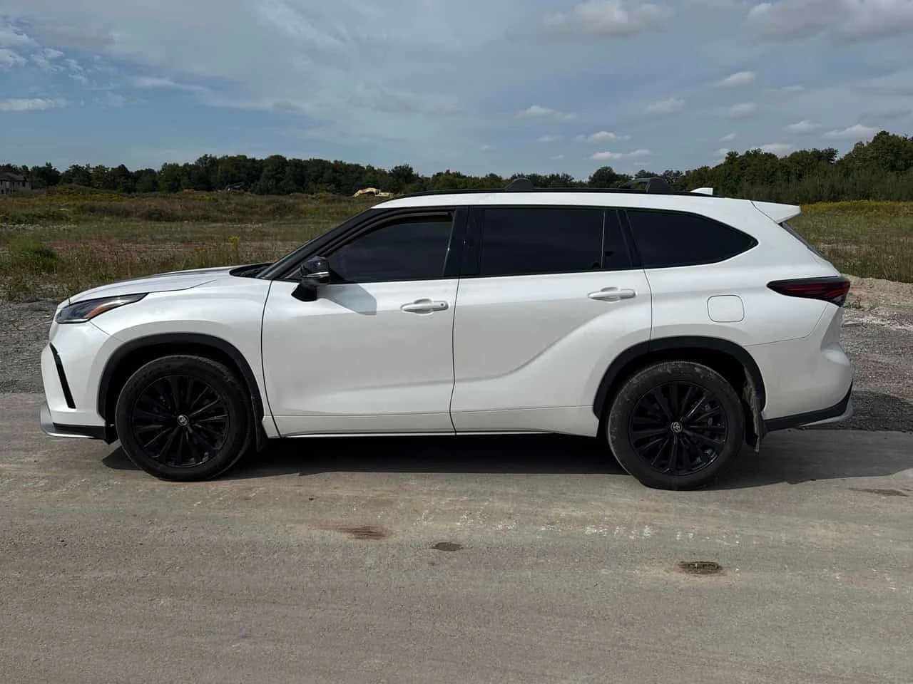 Toyota Highlander  XSE AWD / CARFAX / КОЖА / ПОДГРЕВ / 360, снимка 2 - Автомобили и джипове - 56323607
